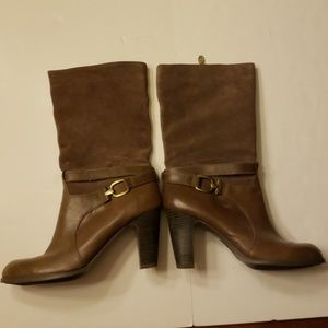 Joan and David light brown suede heeled bo…